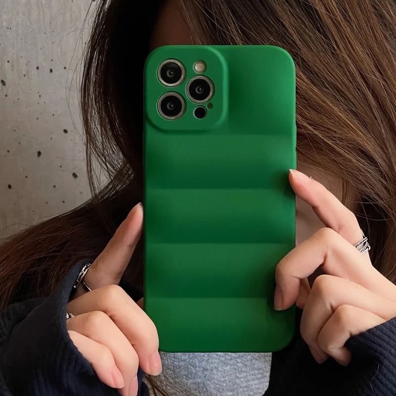 

2021 Winter down jacket 3D The Puffer Soft cloth Phone Case For iPhone 12 Pro 7 8 Plus X XS XR MAX 11 MiNi SE 2 13 Back cover