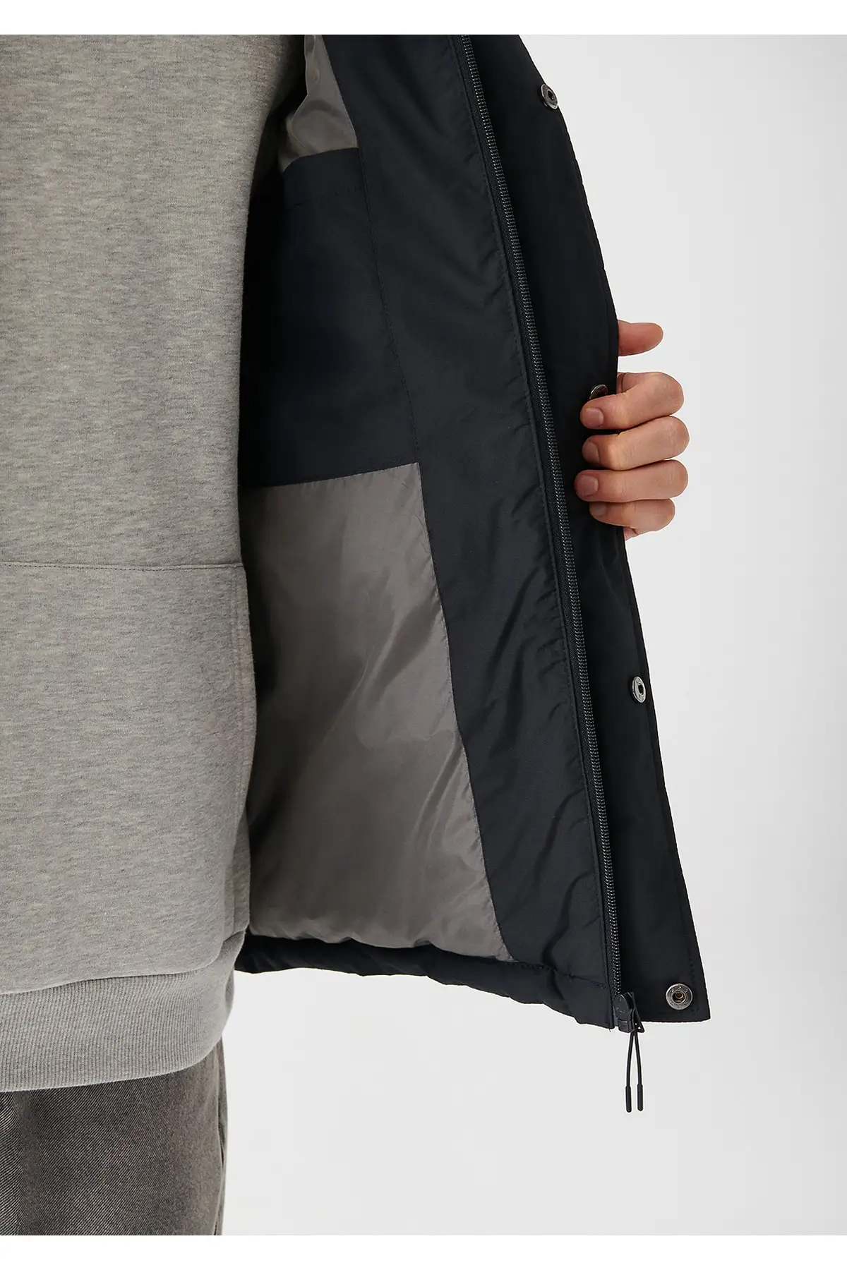 Hooded Black Coat Regular Fit / Normal Cut 010426-900