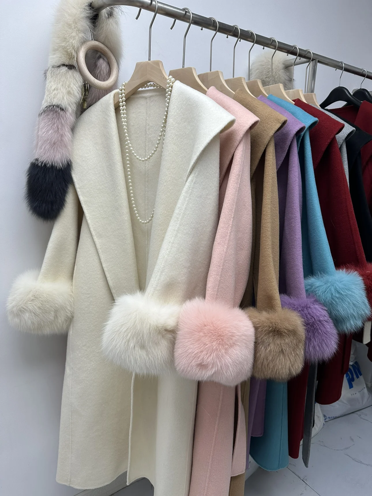 

New 2023 Wool Blended real woolen coats with genuine fox fox fur casual oversized Belted real fur Outwear JD05