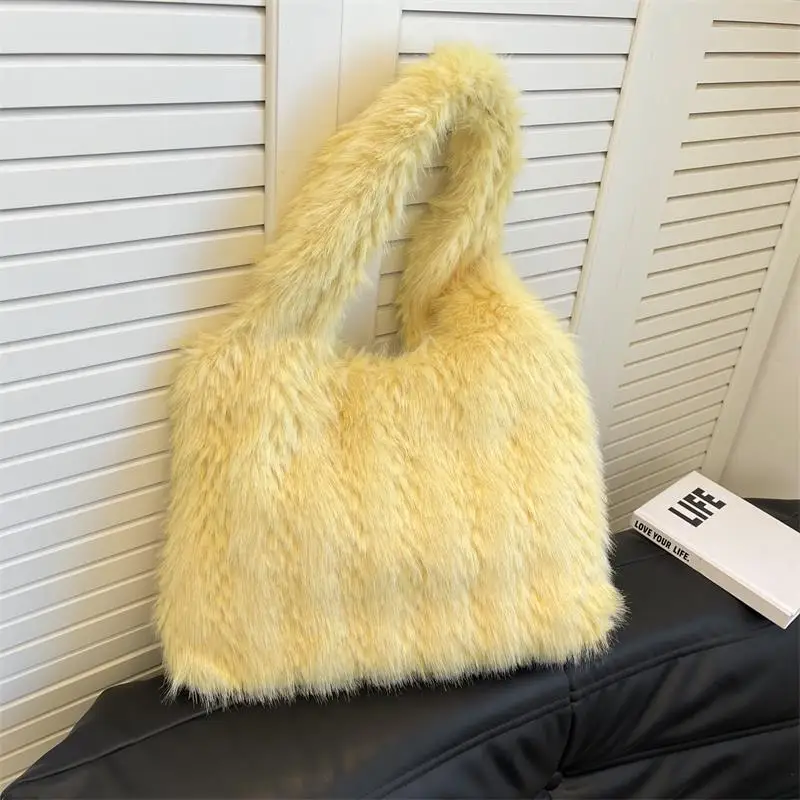 Женская плюшевая сумка через плечо большая вместительная модная меховая