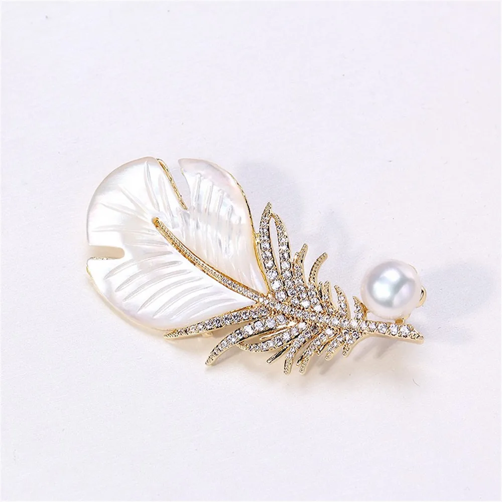 

Shell Feather Copper Plated 18K Gold Filled Zircon Natural Freshwater Pearl Brooch for Women Jewelry Gift Wholesale