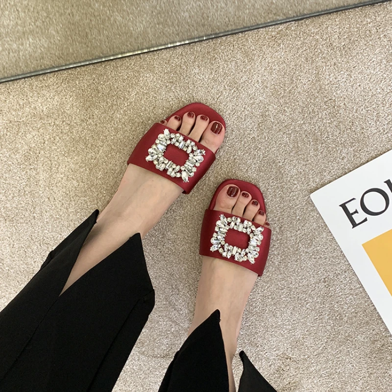 

Womens Slippers Summer 2023 New Rhinestones Flat Elegant Sandals Female Fashion Outdoor Beach Shoes Slides Chanclas Mujer Playa
