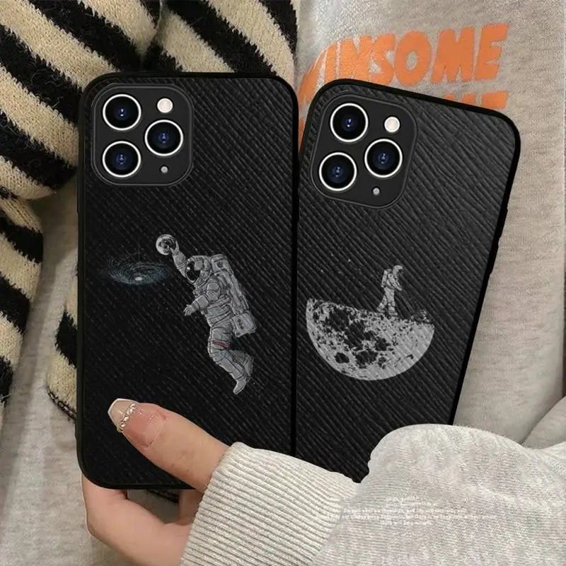 

Moon Astronaut Phone Case Hard Leather Case for iPhone 11 12 13 Mini Pro Max 8 7 Plus SE 2020 X XR XS Coque