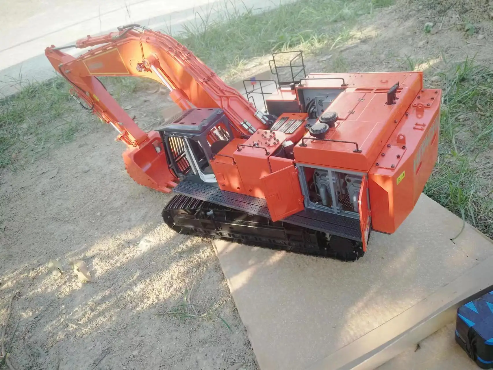 Рисунок 5 - Hitachi 870 1/14 RC гидравлический