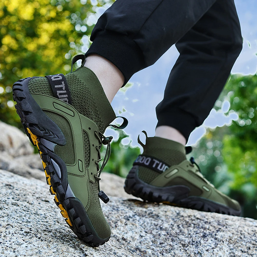 2023 Men Barefoot Upstream Water Shoes Trekking Mountain Boots Anti-Skid Hiking Sneakers Outdoor Wear-Resistant Man Sneakers
