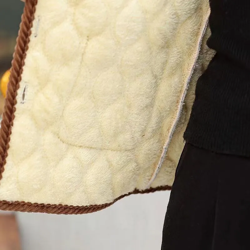 Женская утепленная куртка на хлопковой подкладке с капюшоном цвета в