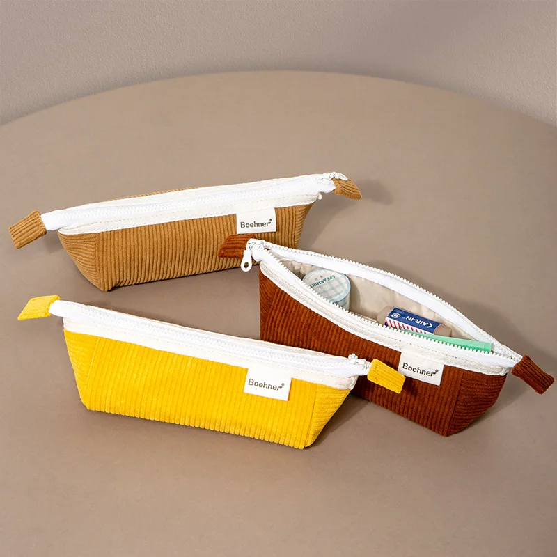 Сумка для макияжа канцелярские принадлежности серия внедорожников космических