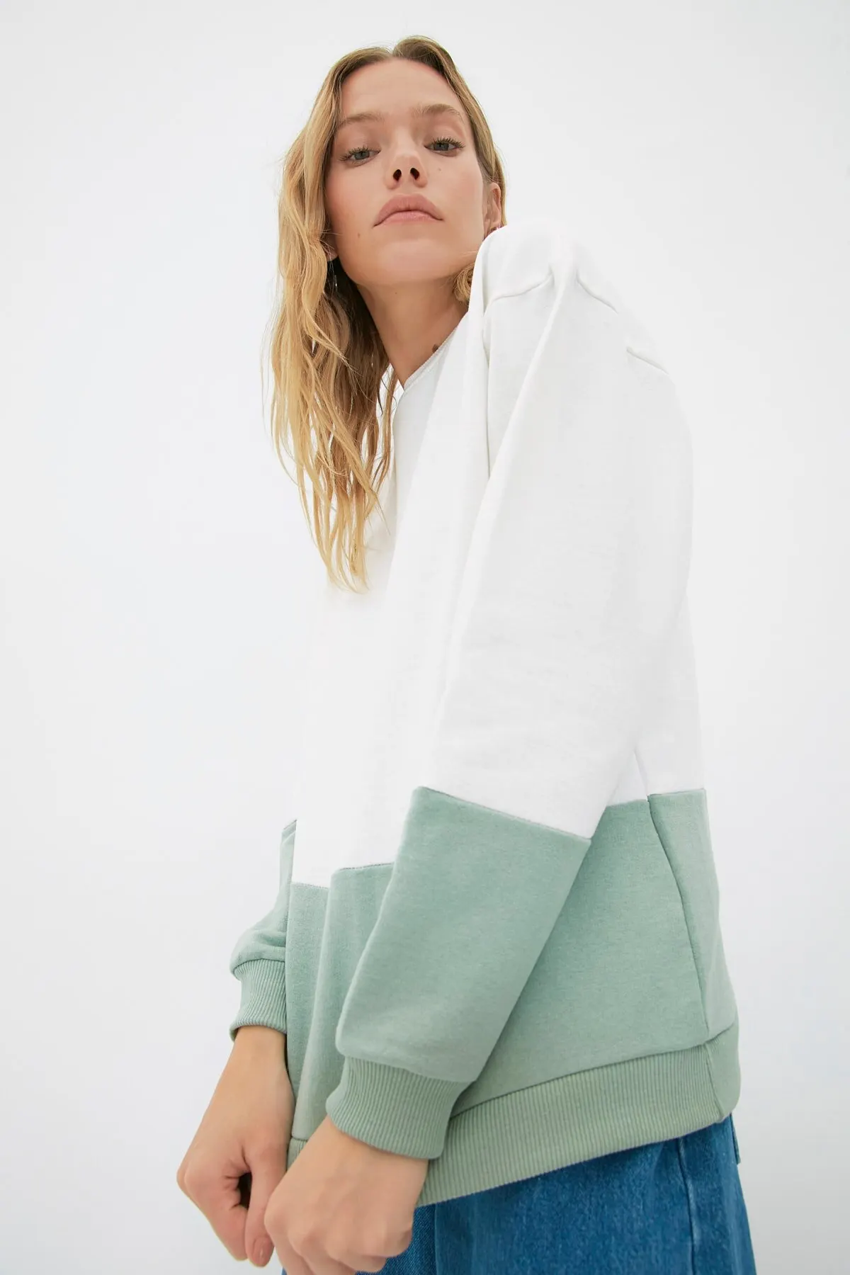 

Свитшот женский свободного покроя, трикотажная приталенная кофта контрастной расцветки, модные всесезонные дизайнерские пуловеры, флисов...