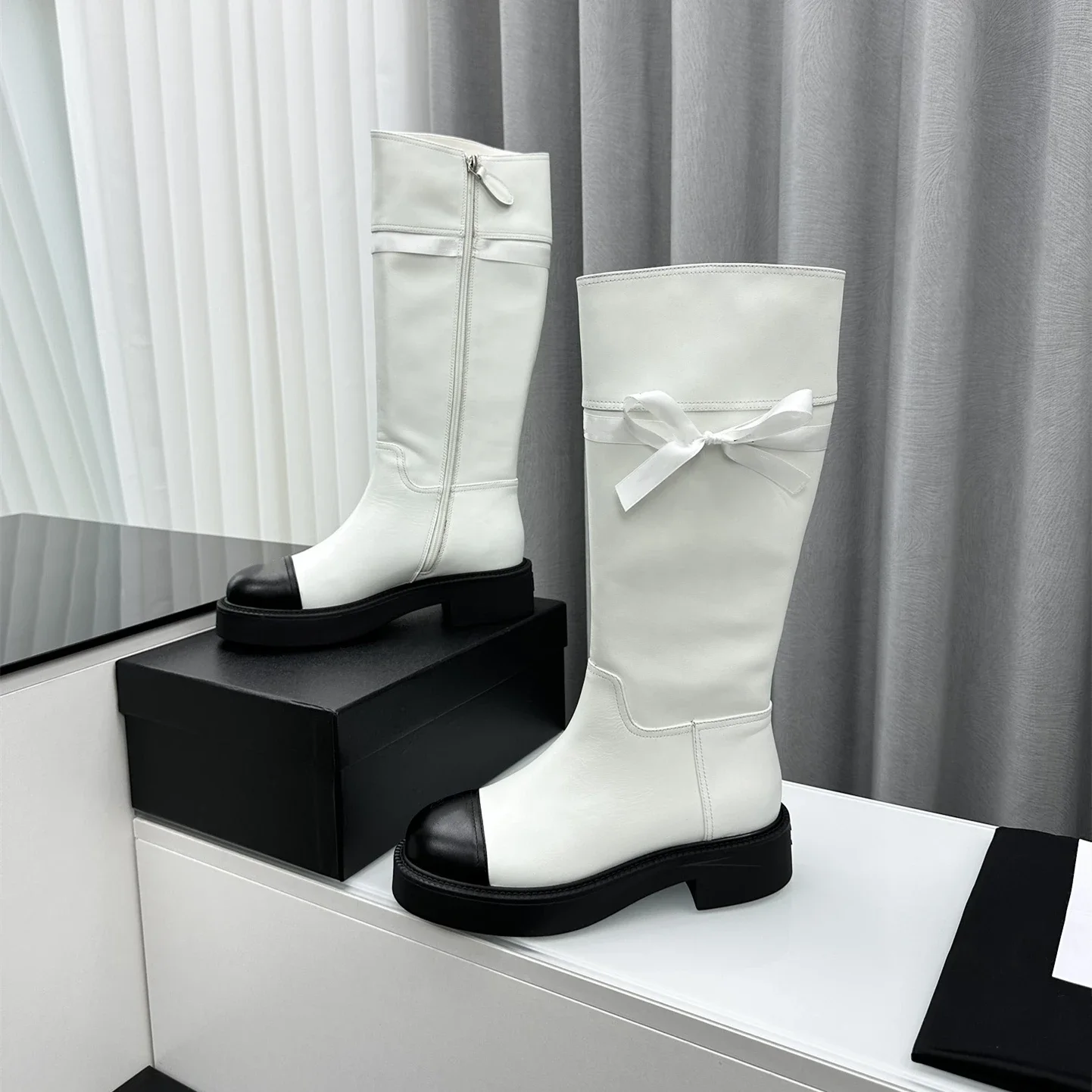 

Женские ботинки из натуральной кожи, зимние Дизайнерские Сапоги до колена на среднем каблуке с бантом-бабочкой