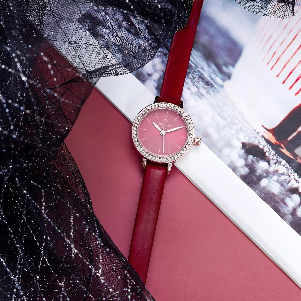 Часы наручные женские с кожаным ремешком роскошные брендовые водонепроницаемые