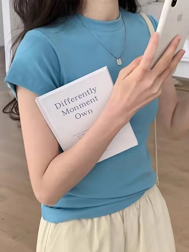 Новое поступление 2025 года корейская версия элегантная трендовая футболка