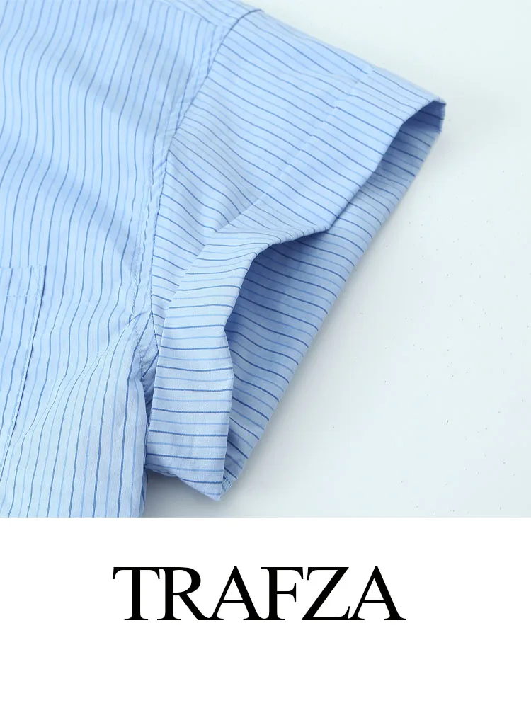 Блузка женская короткая летняя однобортная с отложным воротником 2 цвета