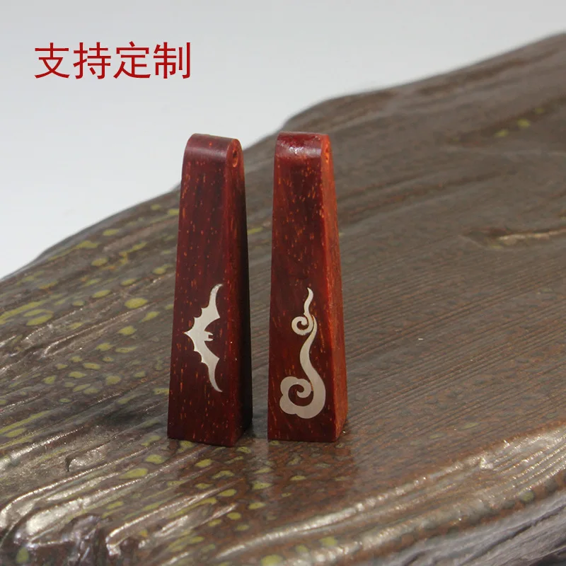 

Small Leaf Rosewood Inlaid with Silver Auspicious Character Pendant Purple Light Sandalwood Inlaid with Auspicious Cloud