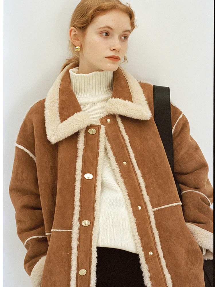 Рисунок 2 - Женская зимняя куртка на пуговицах MOLAN