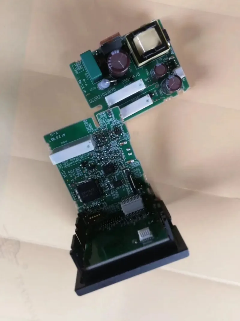 RKCRS100 VNM * NNN/N измеритель температуры RS100 MNM