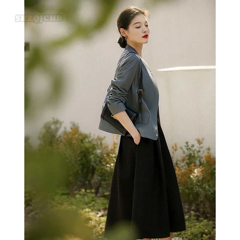

2023 spring new Fashion Temperament Women's Leather Coat,Simple V-neck Small Leather Special Sheepskin Soft Short Jacket