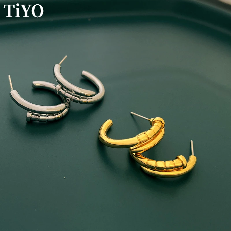 

Women Jewelry 925 Silver Needle Hoop Earrings 2022 Trend New High Quality Copper Metal Earrings For Women Female Gifts