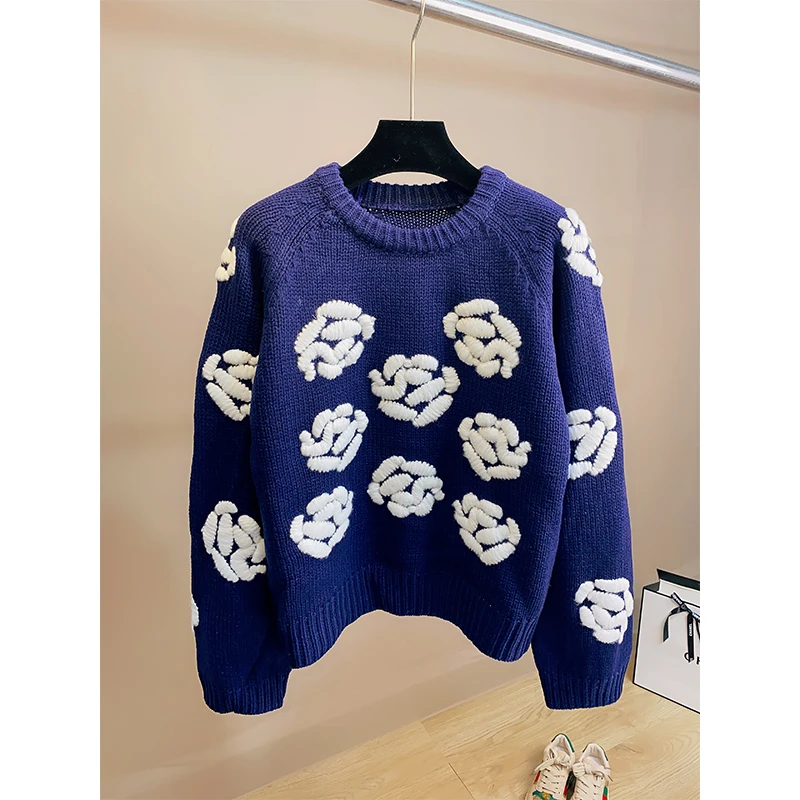 

Women Embroidered Floral Crew-neck Vintage Long Sleeve Knit Sweater Niche Design Elegant 2023 Autumn Winter New In