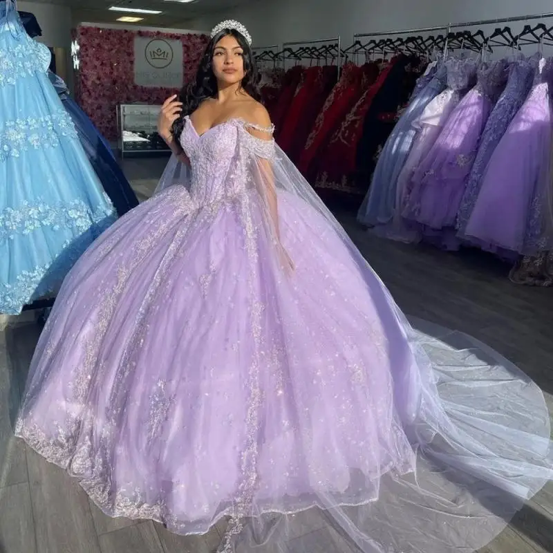 Роскошные платья Pueple Quinceanera 2025 с V-образным вырезом и накидкой кружевными