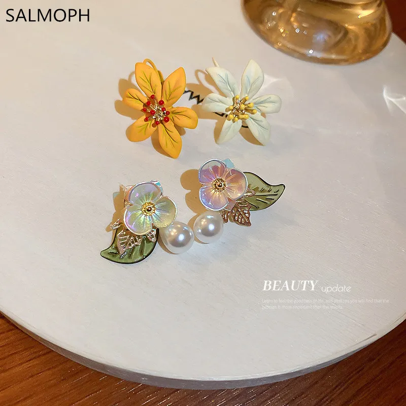 

2022 Korea New Pearl Flowers Leaves Stud Earrings Elegant Temperament S925 Silver Needle Petals Earrings Women Fashion Jewelry