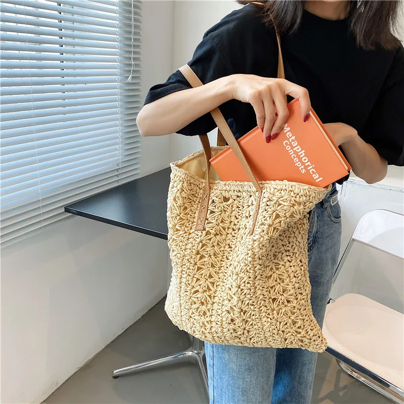 Women Handbags Summer Beach Bag Rattan Woven Handmade Straw Large Capacity Bohemia Vocation Totes Underarm Women Shoulder Bag