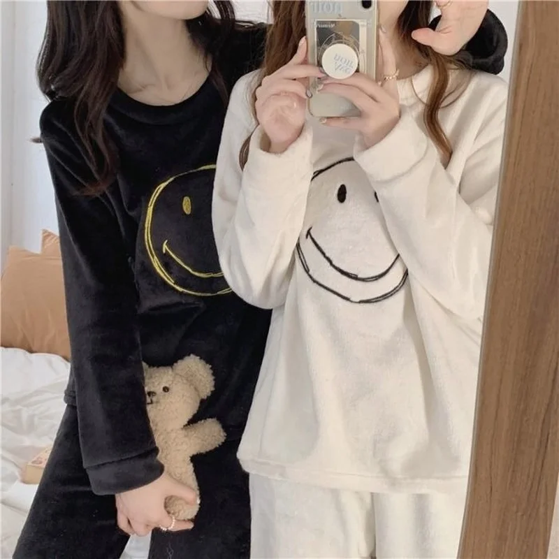 

QWEEK Flannel Women's Pajamas Winter Kawaii Sleepwear Smiley Nightwear Warm Pijama Female Set Woman 2 Pieces Pyjamas Loungewear
