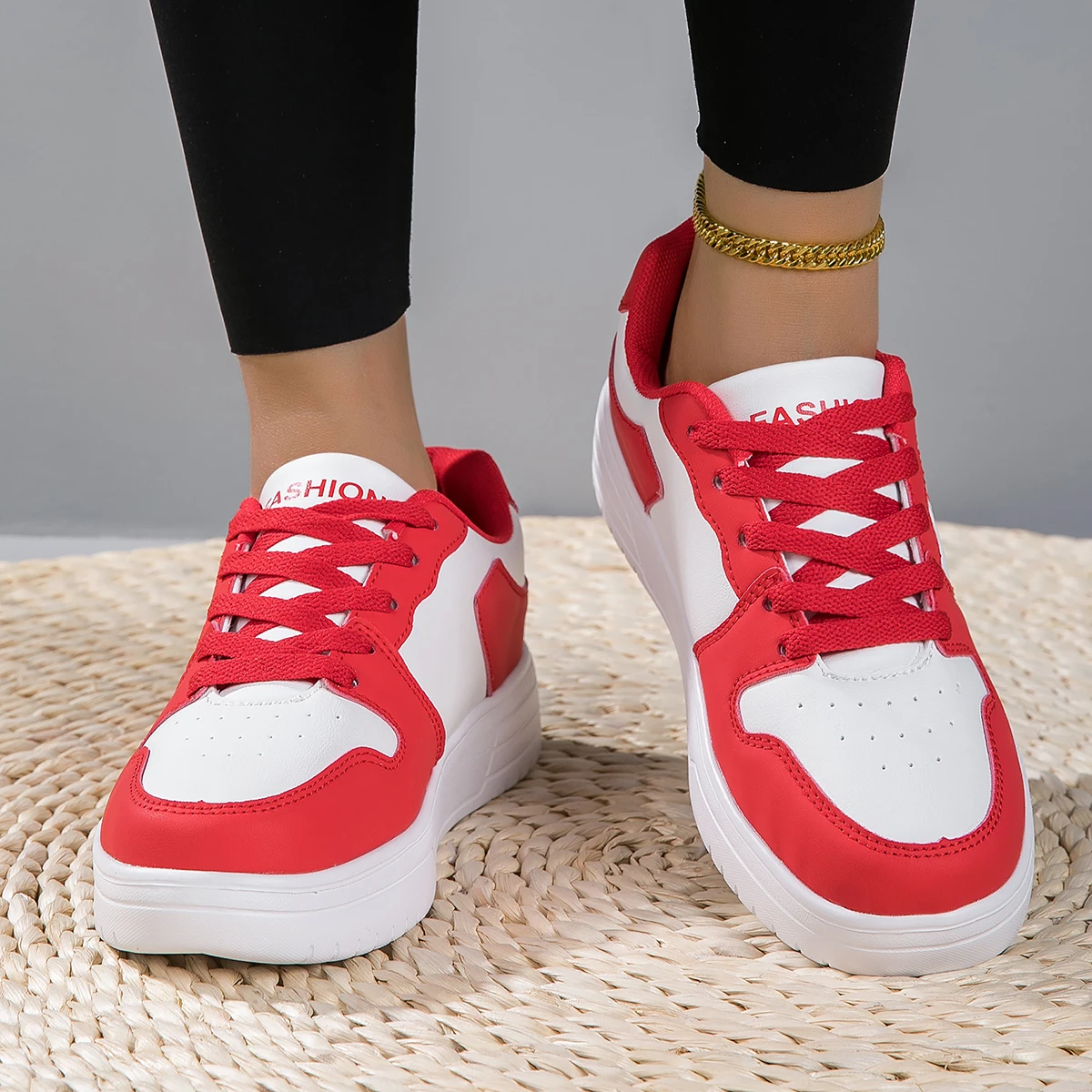 Спортивная обувь для скейтбординга девочек белые красные женские спортивные