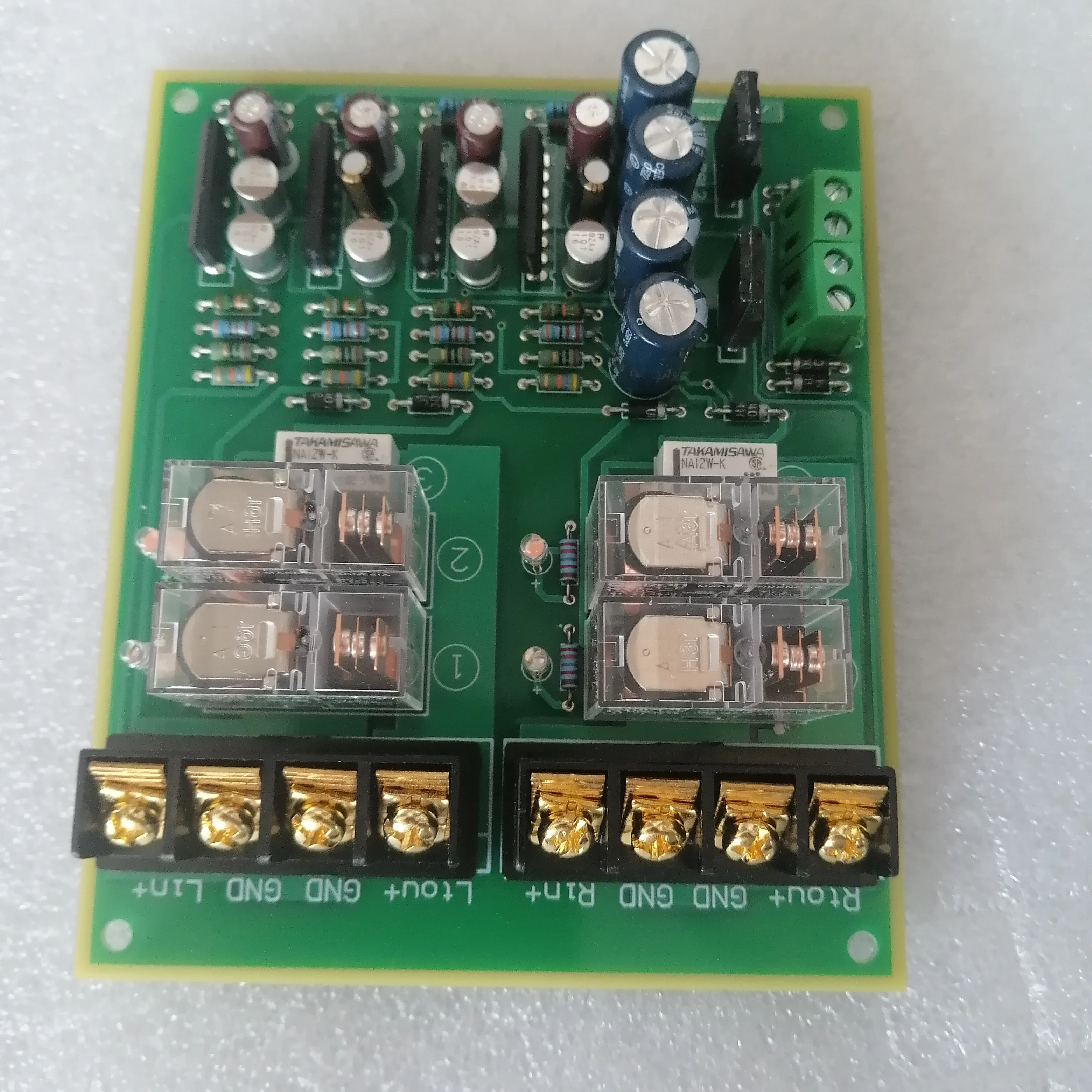 Защитная плата для динамика UPC1237 шесть реле с низким внутренним сопротивлением