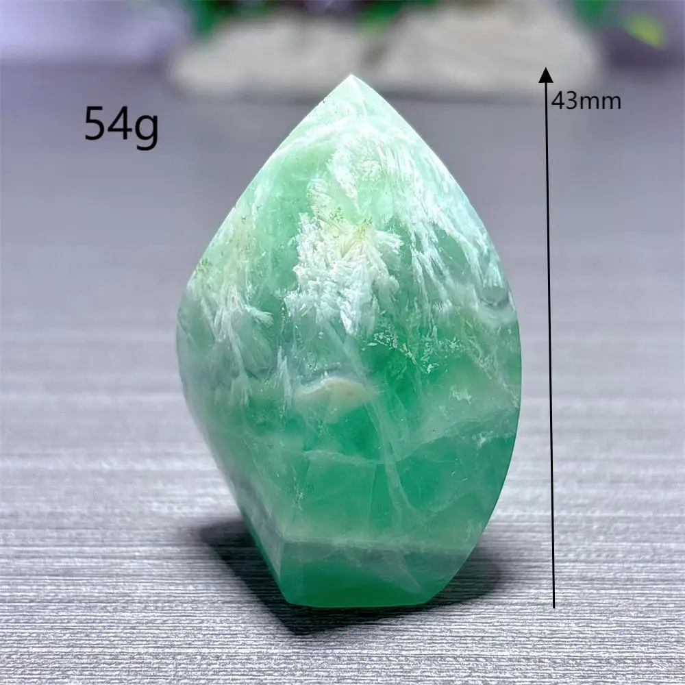 Флюорит, пламя, натуральный кристалл