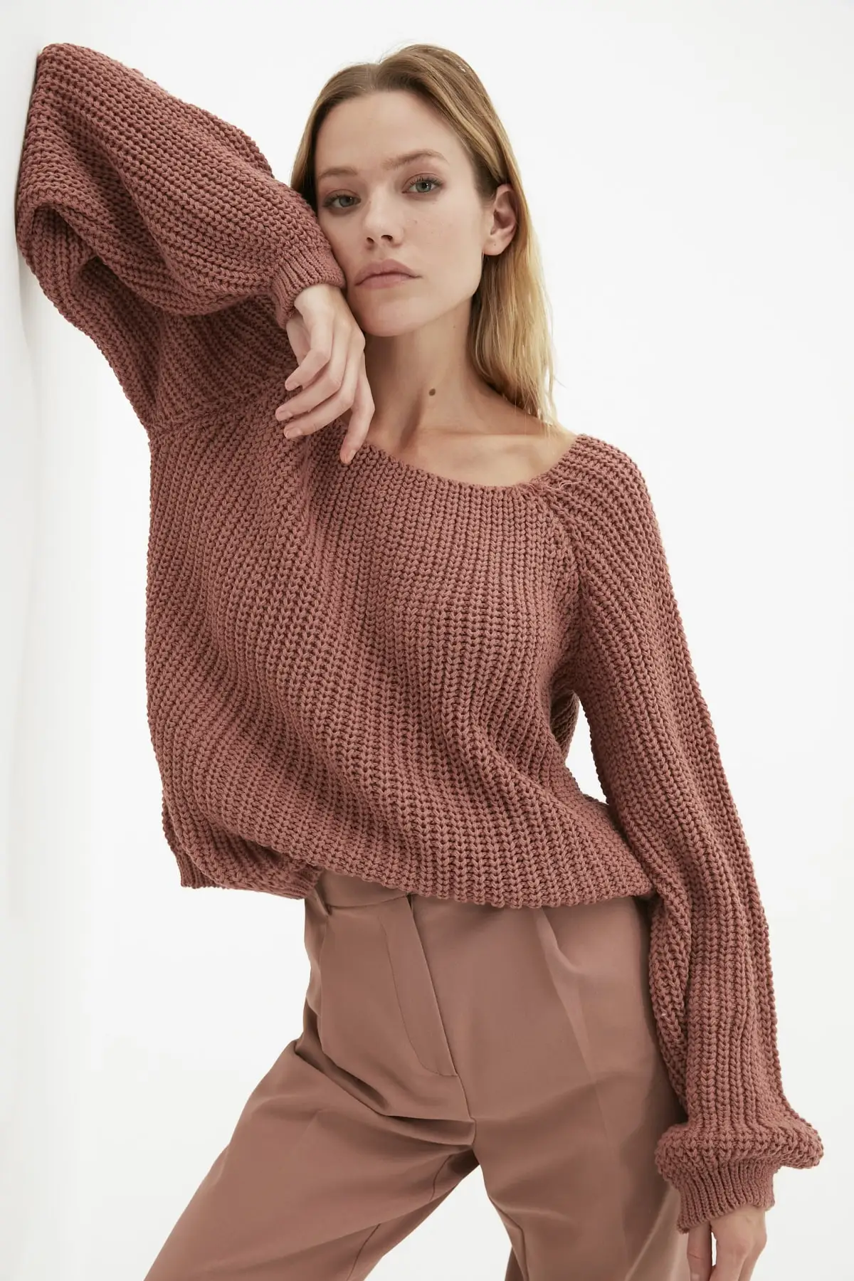 

Trendyol Oversize Knitwear Sweater TWOAW22KZ2389