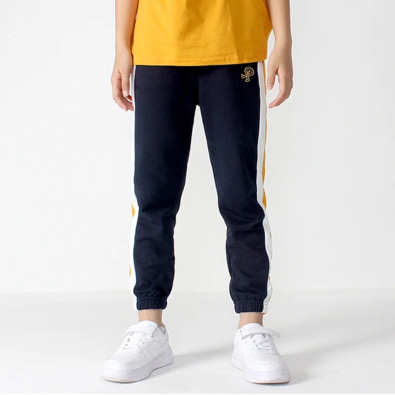 Детская одежда спортивные брюки модные с принтом по бокам на весну и осень