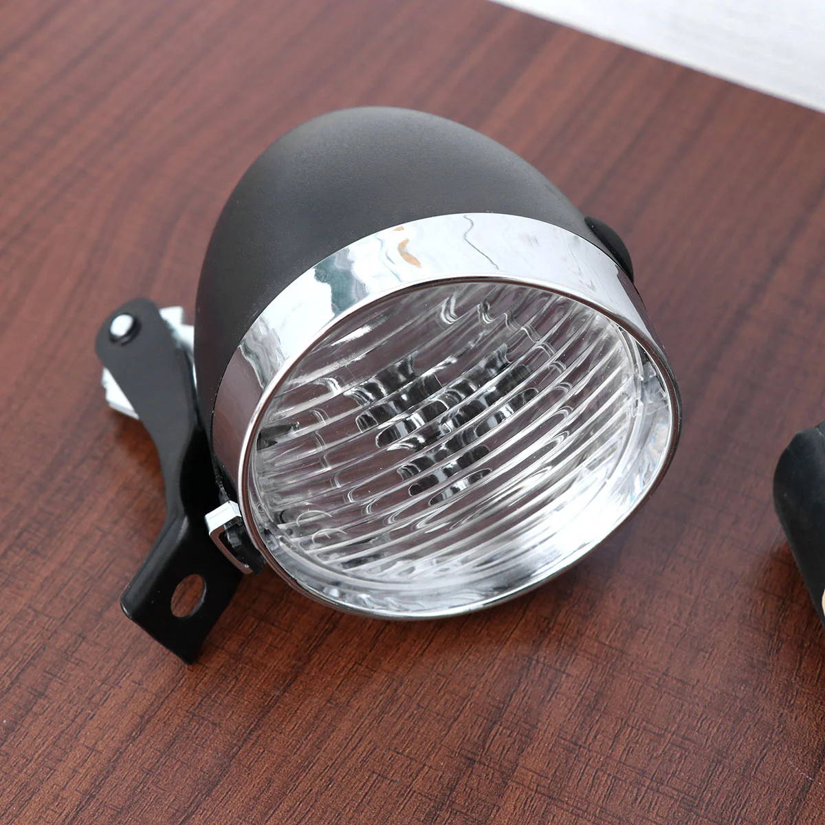 

1Pc Front Retro Silver Color 3 LEDs Headlight for Bike Cycling MTB