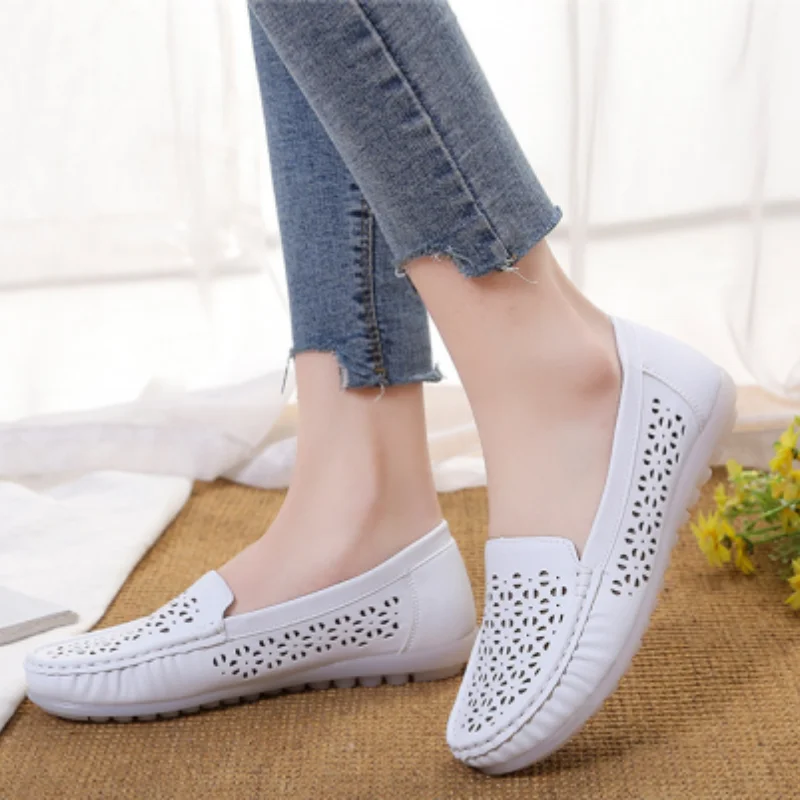 

2023 Summer New Fashion Round Toe Nurse Shoes Soft Sole Non-slip Sandals Flat Shoes Breathable Casual Sports Women's Shoes