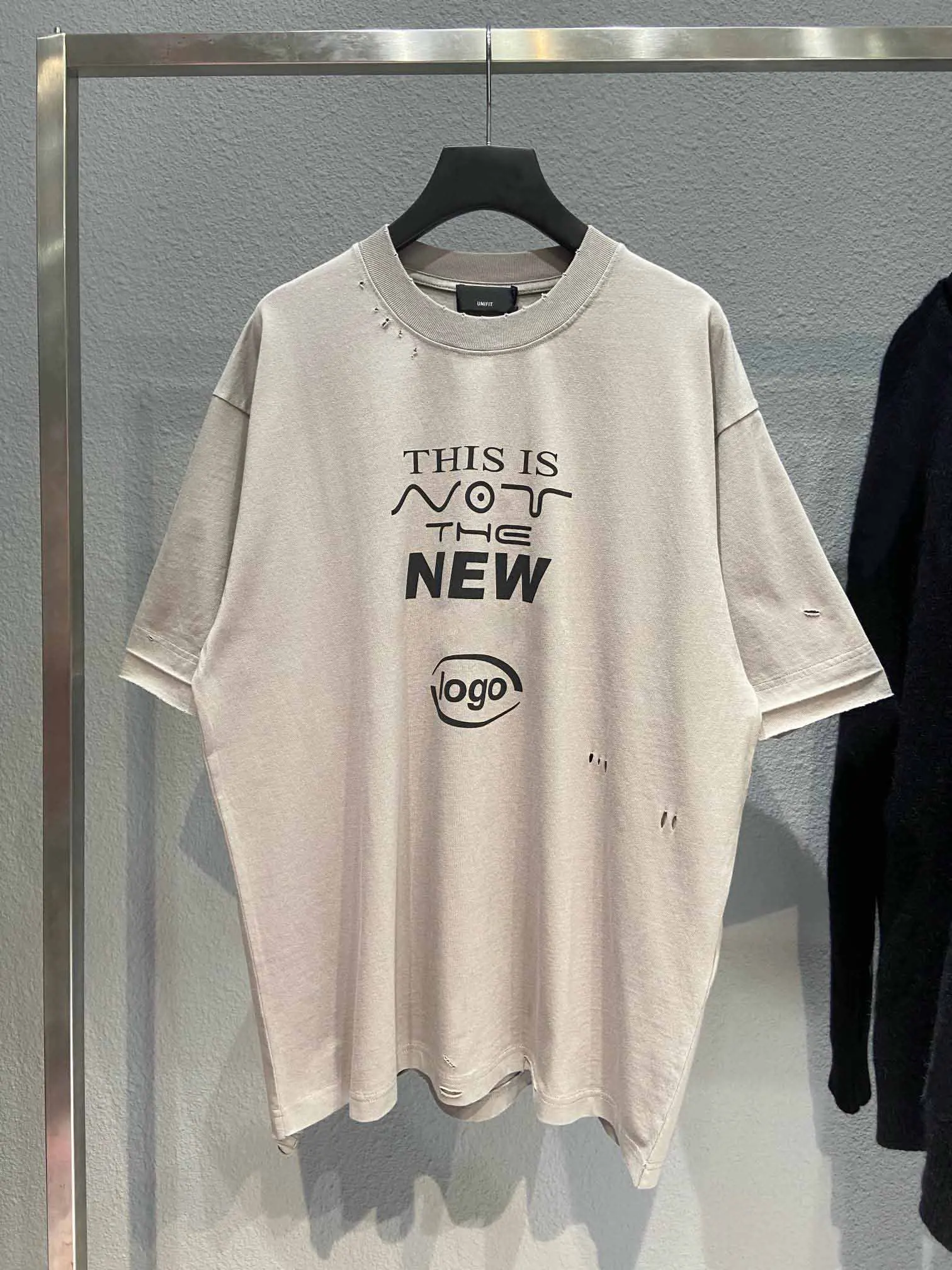 

Футболка Мужская/женская оверсайз с коротким рукавом и принтом логотипа