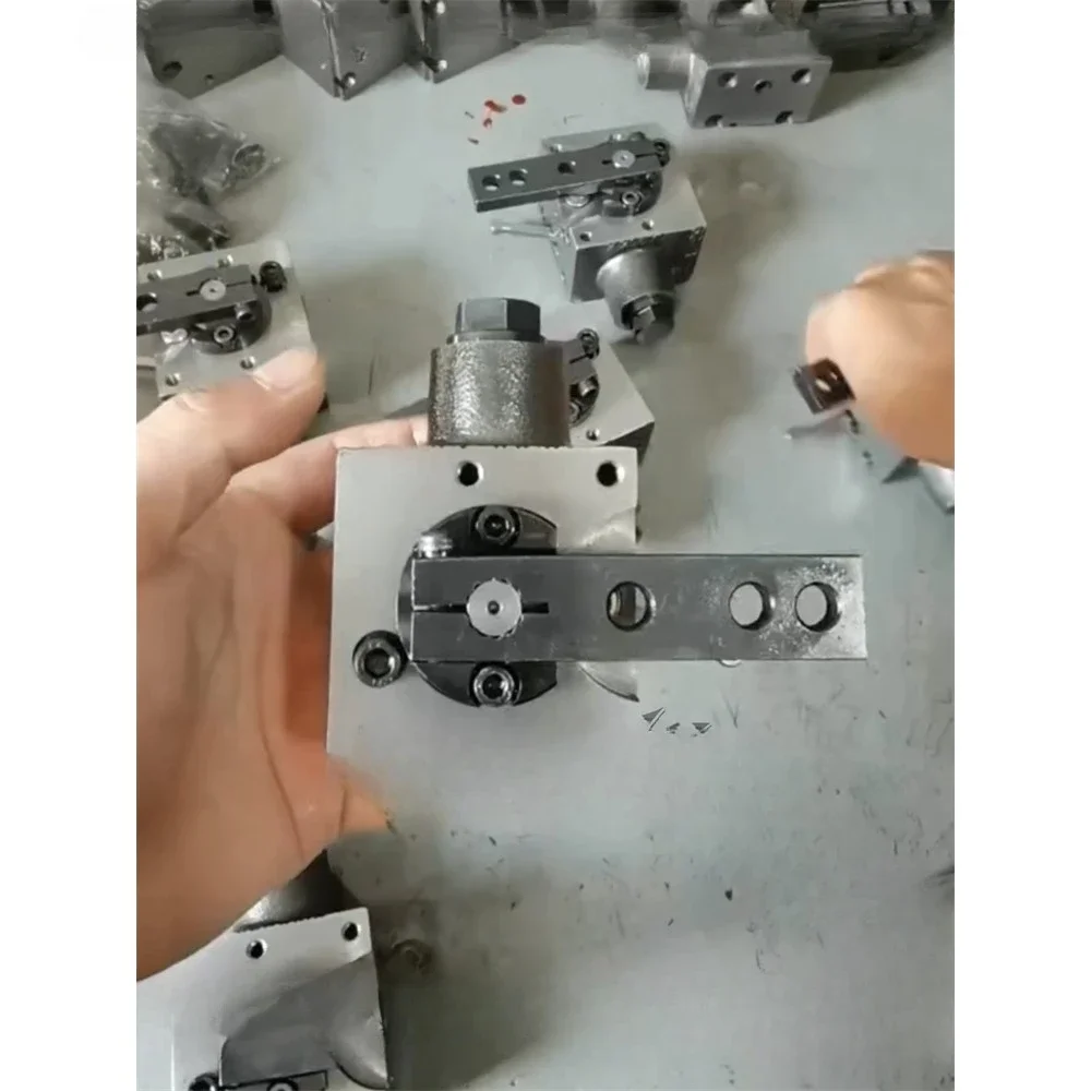 Гидравлический насос смесительного грузовика A4VTG90 регулирующий клапан/71 63