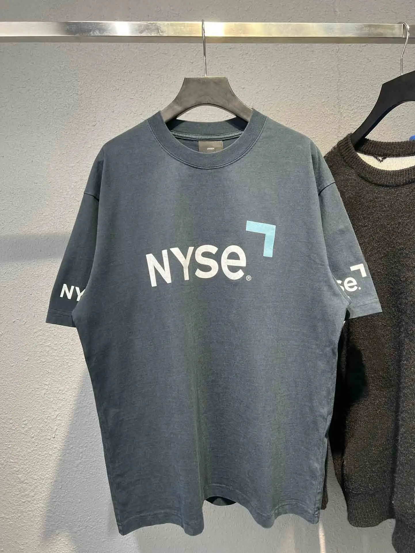 

2022 Luxury New York NYSE Logo Printed Printed Women Men Thick T shirts tees Hiphop Oversized Men Casual Cotton T shirt