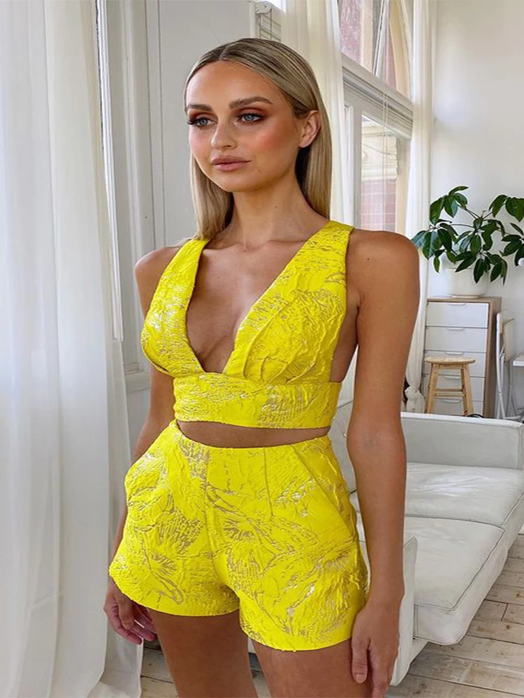 

Новинка 2022, Стильный дизайнерский подиумный костюм, пикантный жаккардовый облегающий костюм с шортами на бретелях