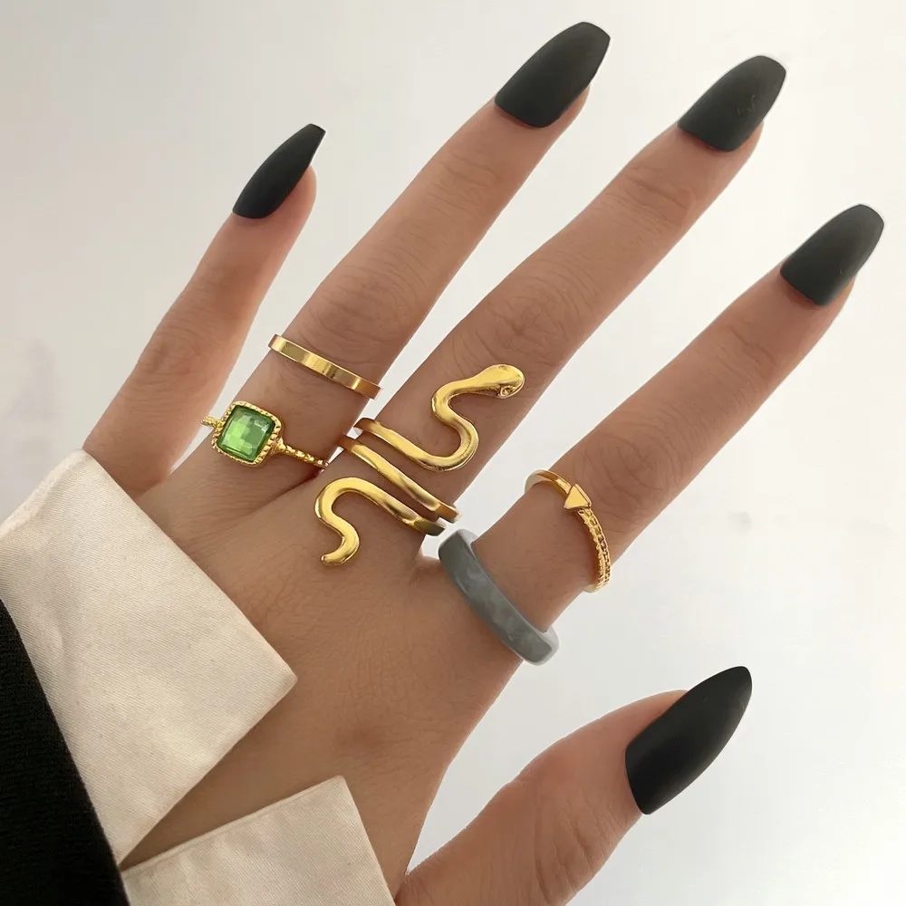 

Gold Green Crystals Acrylic Snake Punk Rings Set For Women Metal Creative Snake Animals Gold Ring Fashion Rings Jewelry