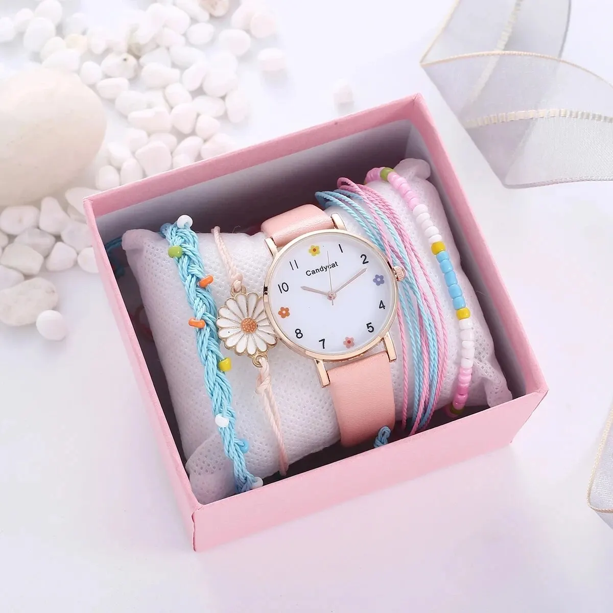 Модный простой стиль