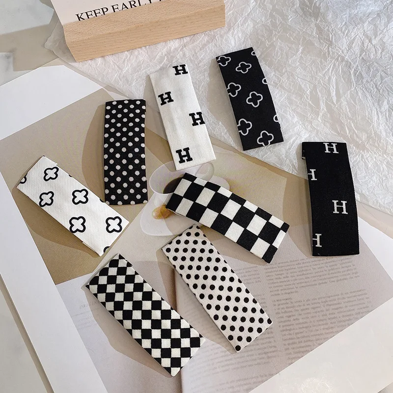 

Black and White Checked Fabric BB Clip Simple Fashion Bang Clip Edge Clip Geometric Hair Clip for Women Can Wholesale