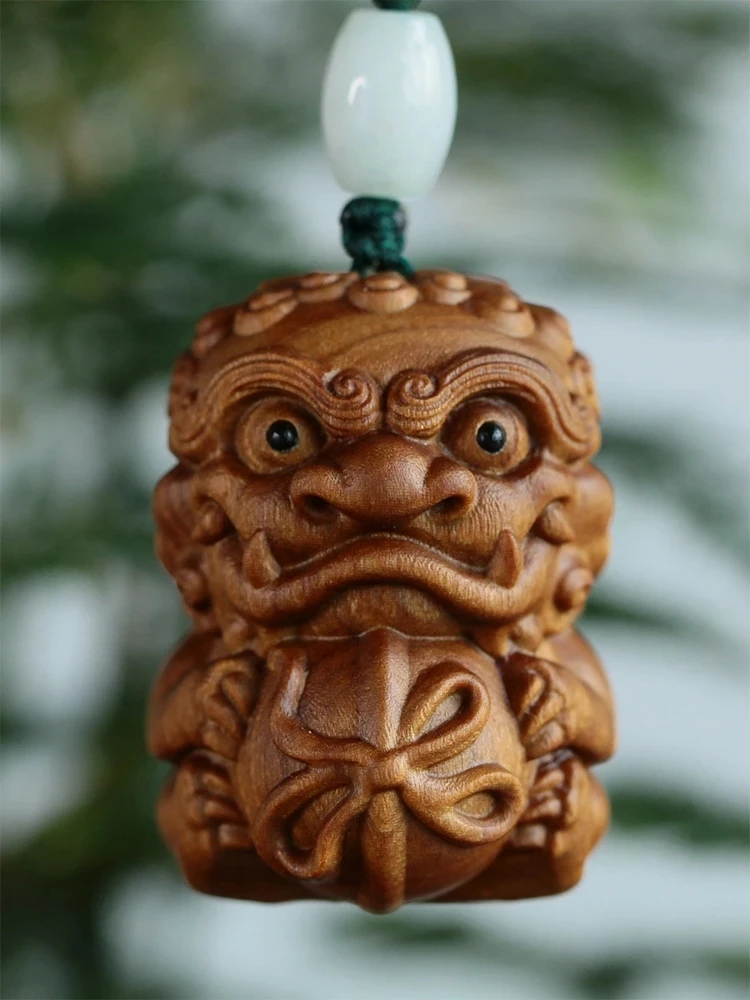 Подвеска для автомобильного ключа в виде льва