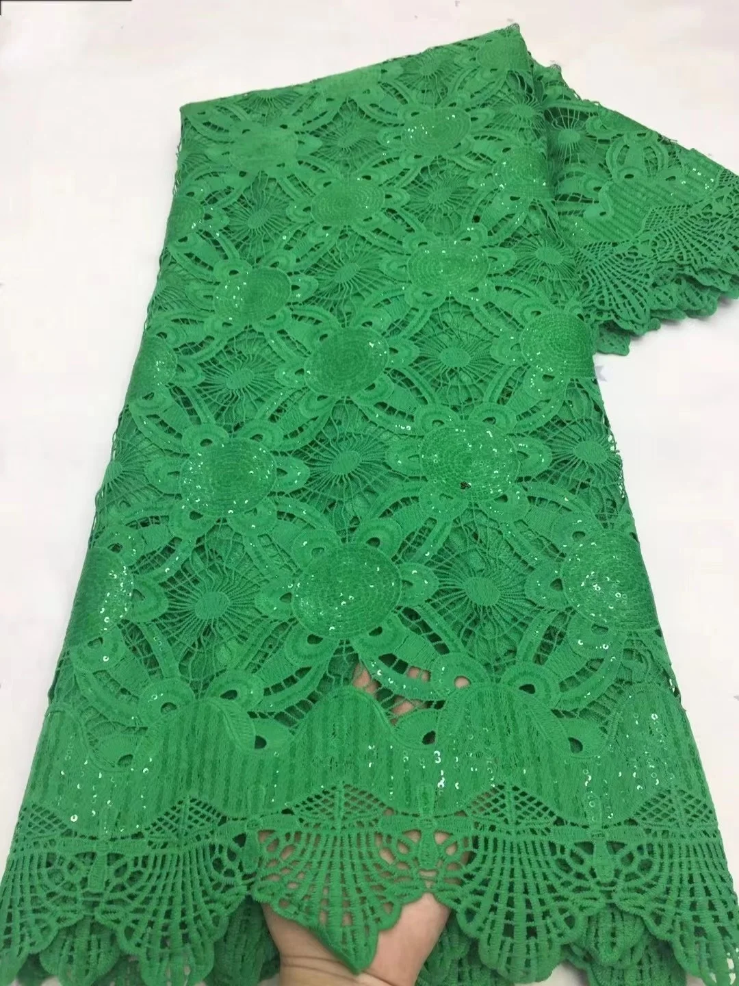 

Green African Cord Lace Fabrics 2022 High Quality Embroidery Nigerian Hole Lace Fabric French Guipure Lace Fabric For Wedding