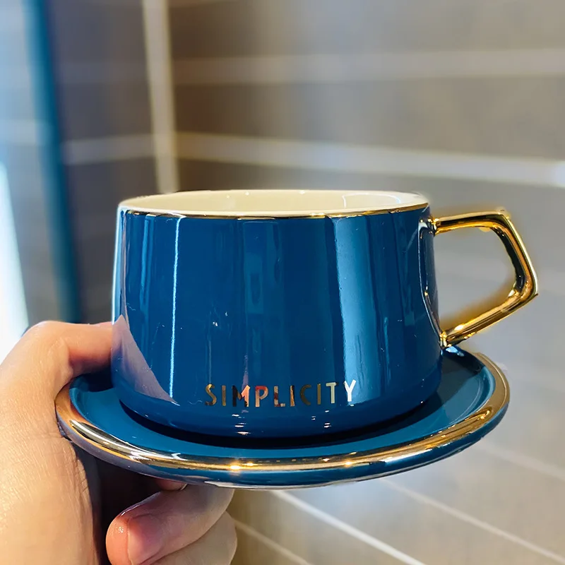 

Забавное пиво, милая керамическая кружка для кофейных столов, керамическая чашка для рождественского завтрака, в скандинавском стиле, офисные рождественские подарочные чашки для пар, кружки, чая