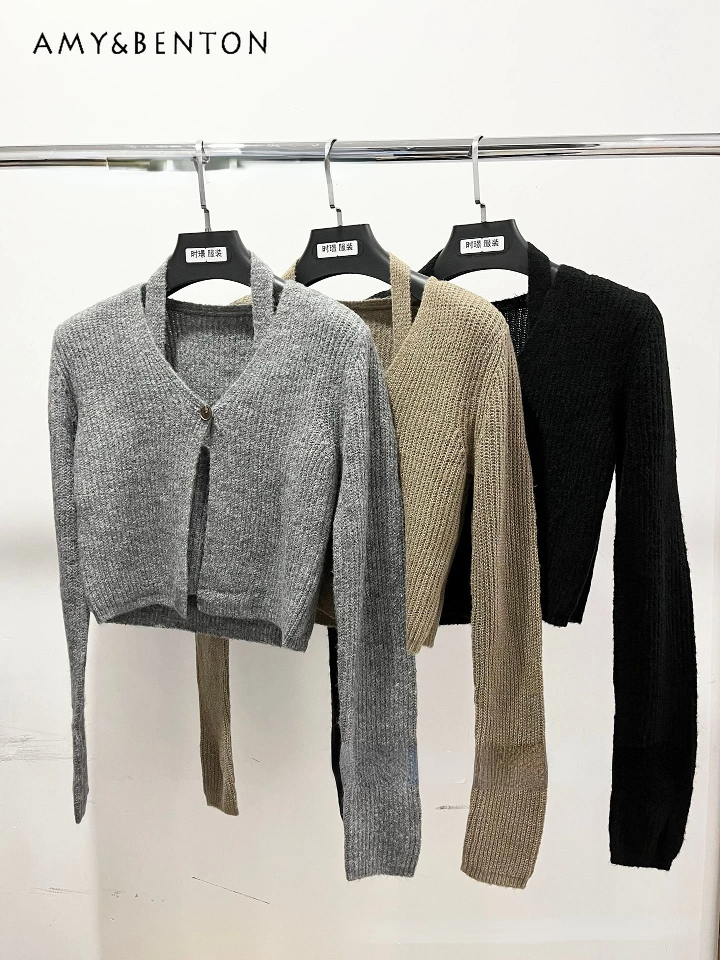 

Fake Two-Piece Halter Sweater Sexy Socialite Long Sleeve Midriff Outfit Short Knitwear Women's Fashion Elegant Fashion Clothes