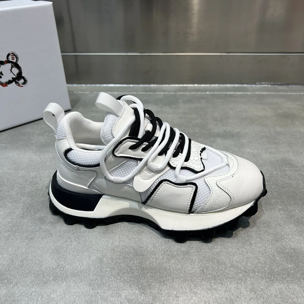 Spring Women Sneakers 2023 New Lace Up Casual Shoes Trainer Mesh Sport Running Shoes For Woman Breatheable Vulcanized Shoes