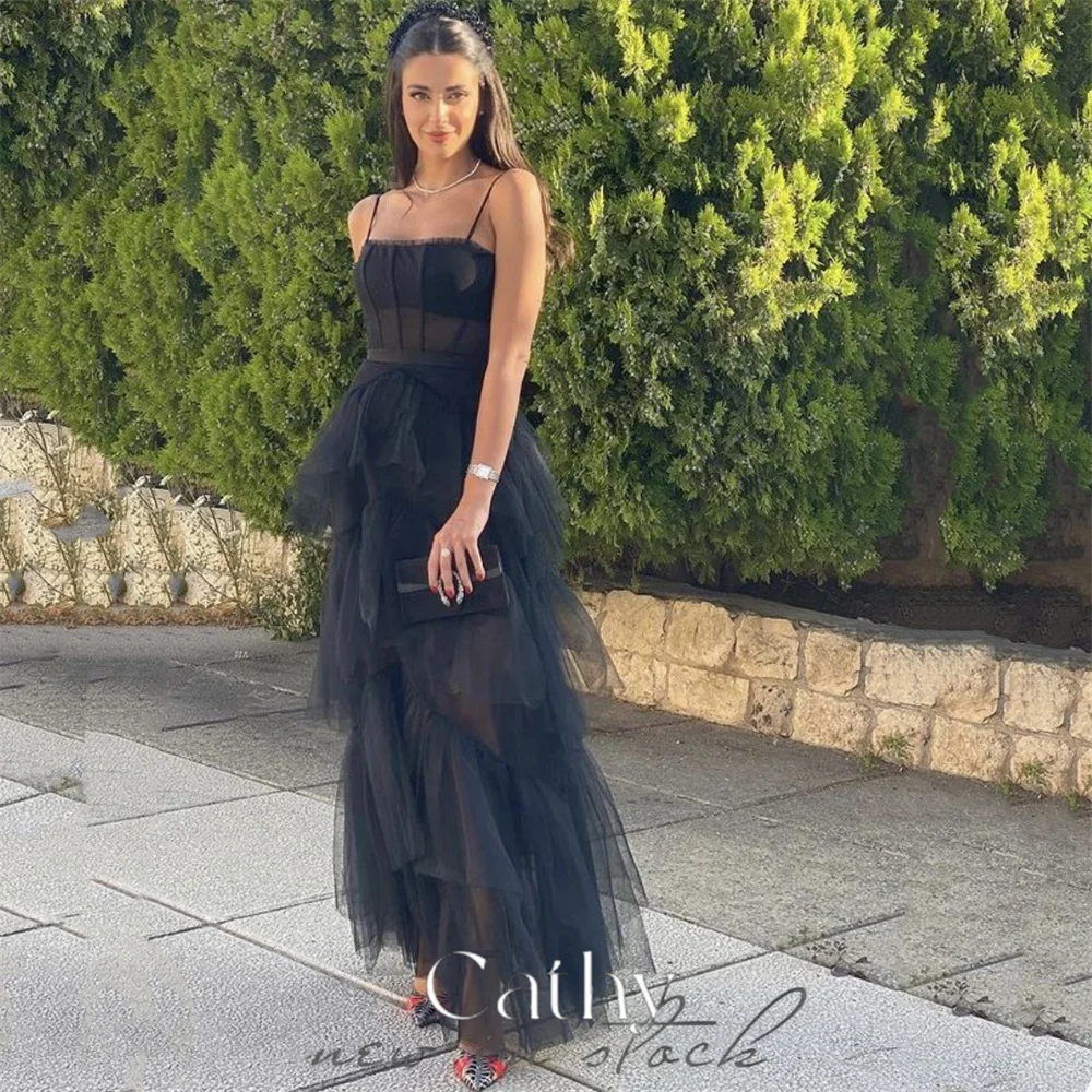 

Сексуальное черное платье на бретелях-спагетти для выпускного вечера