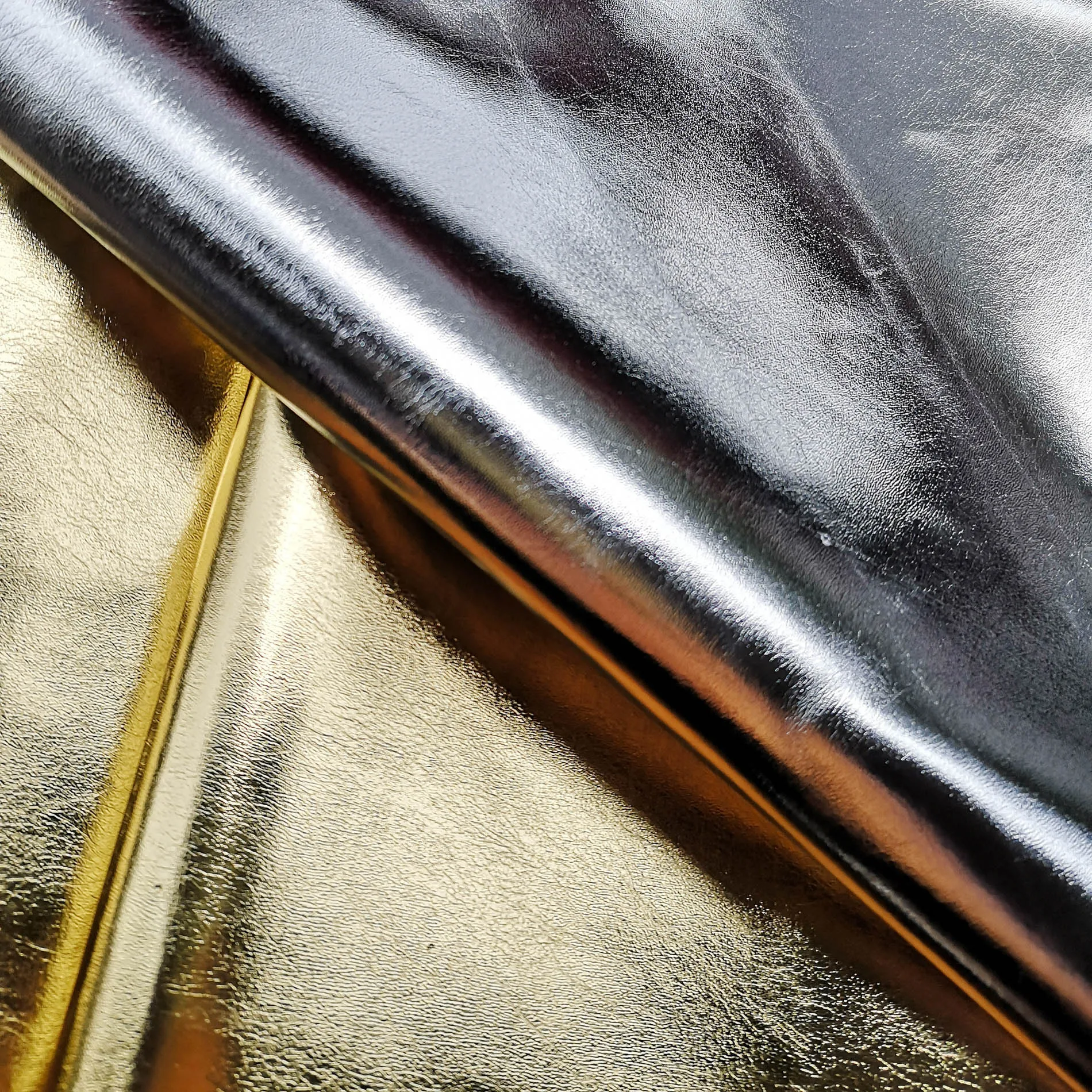 Мягкая ткань для косплея Золотая искусственная кожа изготовления поделок