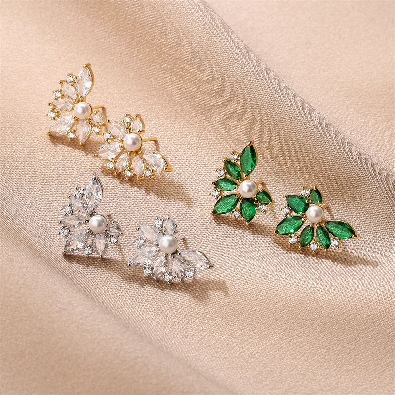 

Luxury Shiny Geometric Design Zirconia Earrings Green Color Drop Earring for Women Elegant Party Wedding Christmas Fine Jewelry