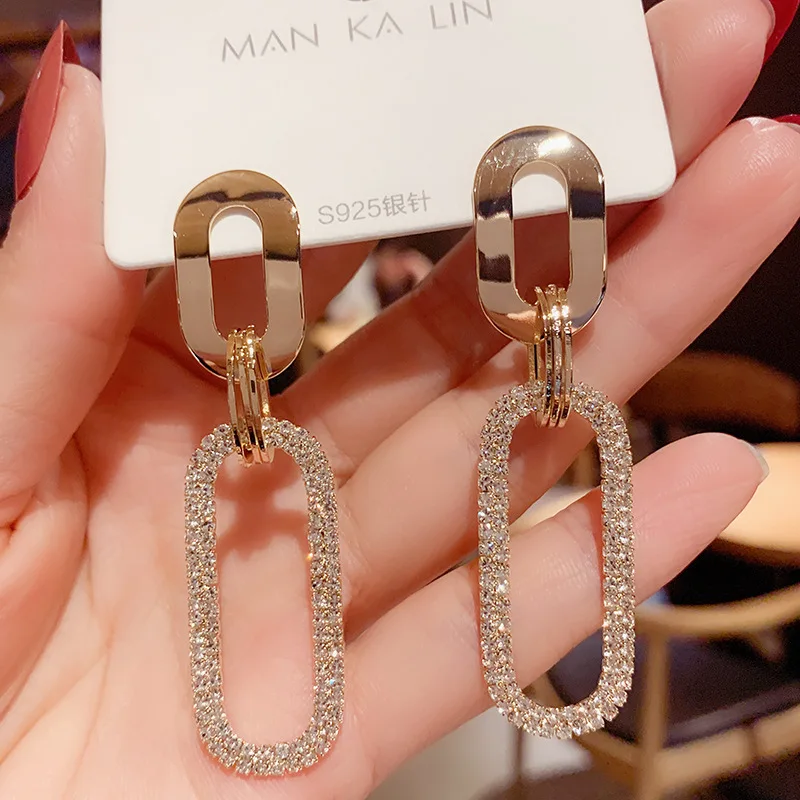 

2022 New Sparkle Geometric Simple Rhinestone Dangle Earrings Simple Crystal Earrings for Women Fashion Statement Jewelry Gift