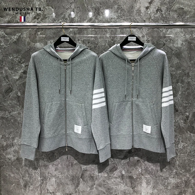 

TB Sweatshirt, Cardigan Hooded Jacket, Classic Men's and Women's Couple's Zipper, Sportswear, Casual Solid Yarn Zipper